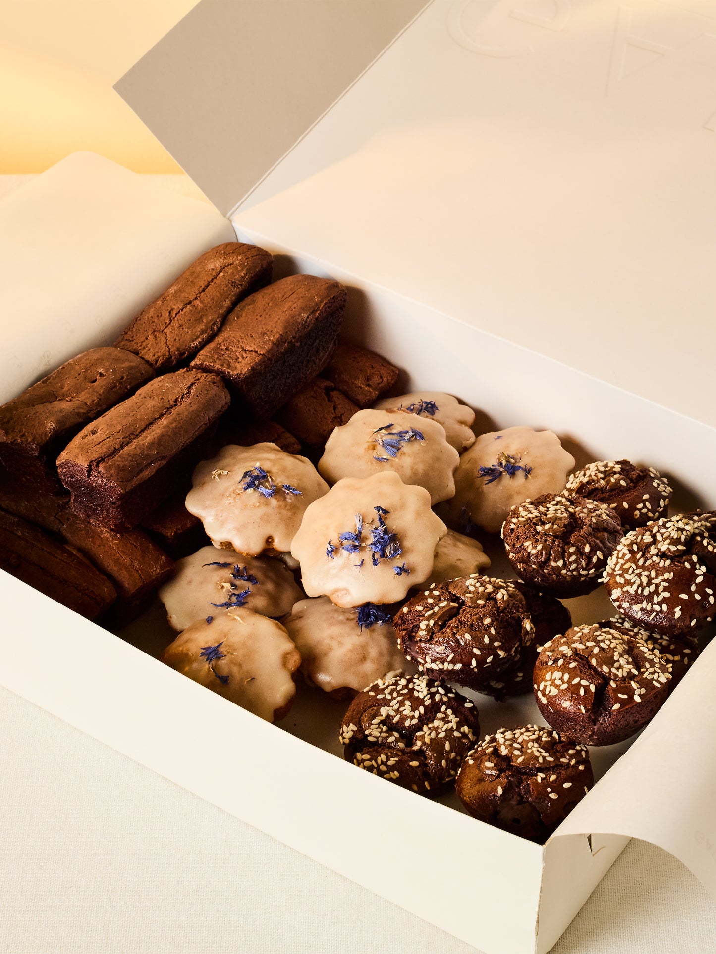 Mini Cake Box (Serves 32) | GAIL's Bakery